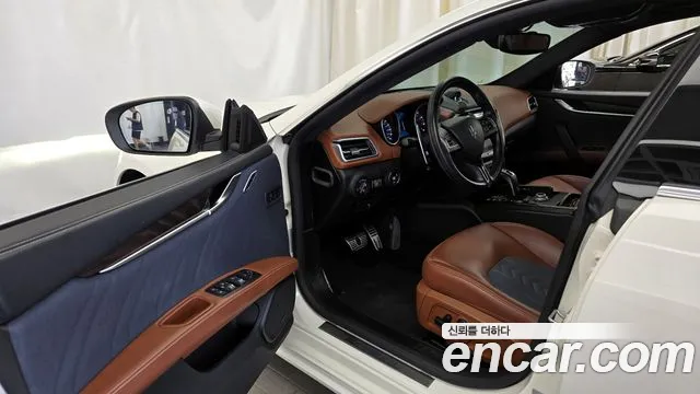 Maserati Ghibli id 2784854 из Кореи 20