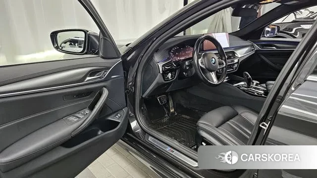 BMW 5 Series (G30) id 3011625 из Кореи 20