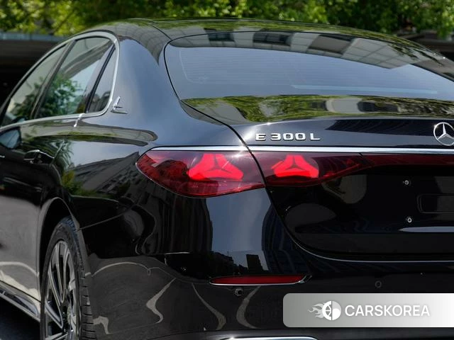 Mercedes-Benz E-class id 4314528 из Китая 20