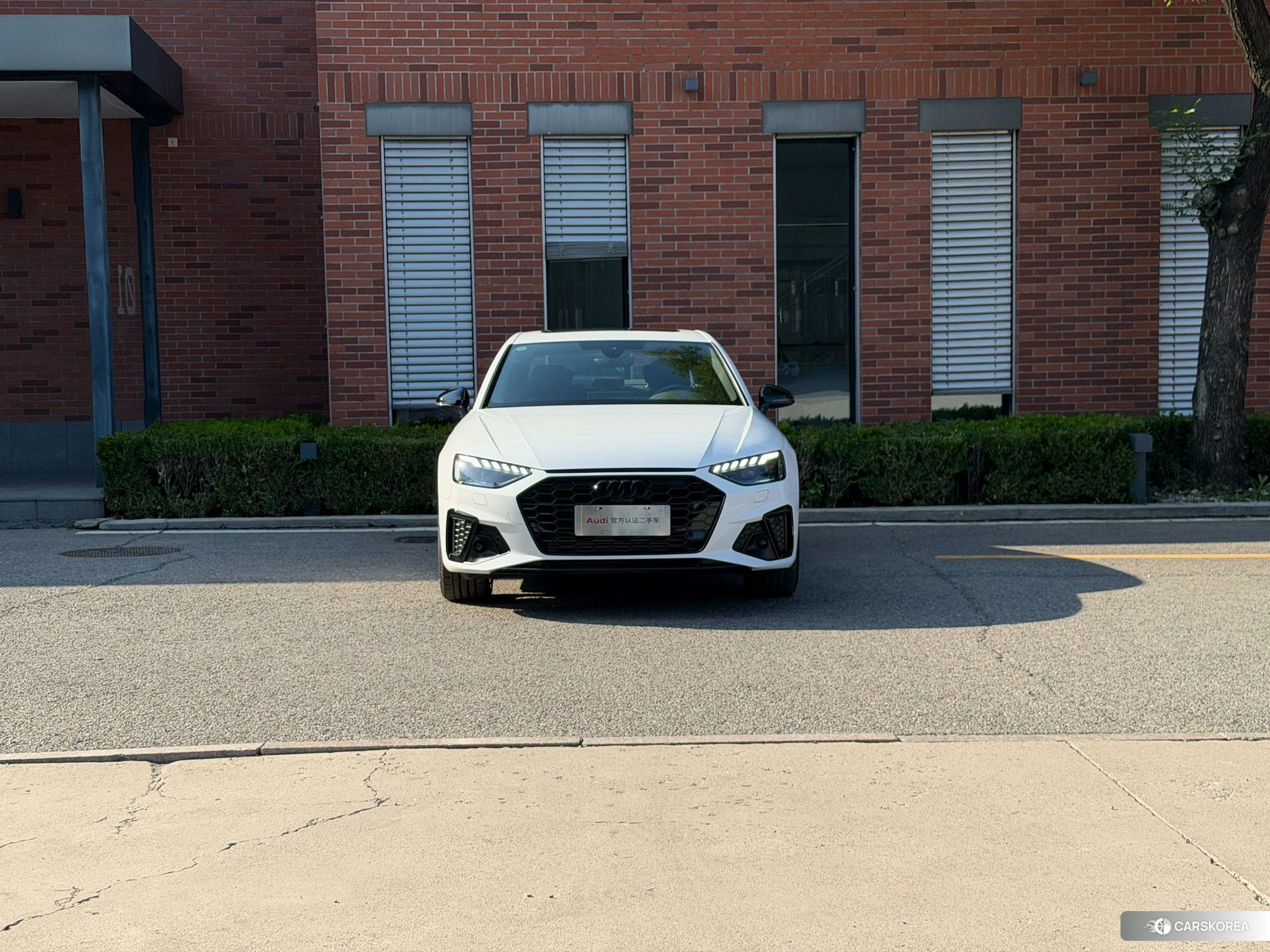 Audi A4L id 4485579 из Китая 16
