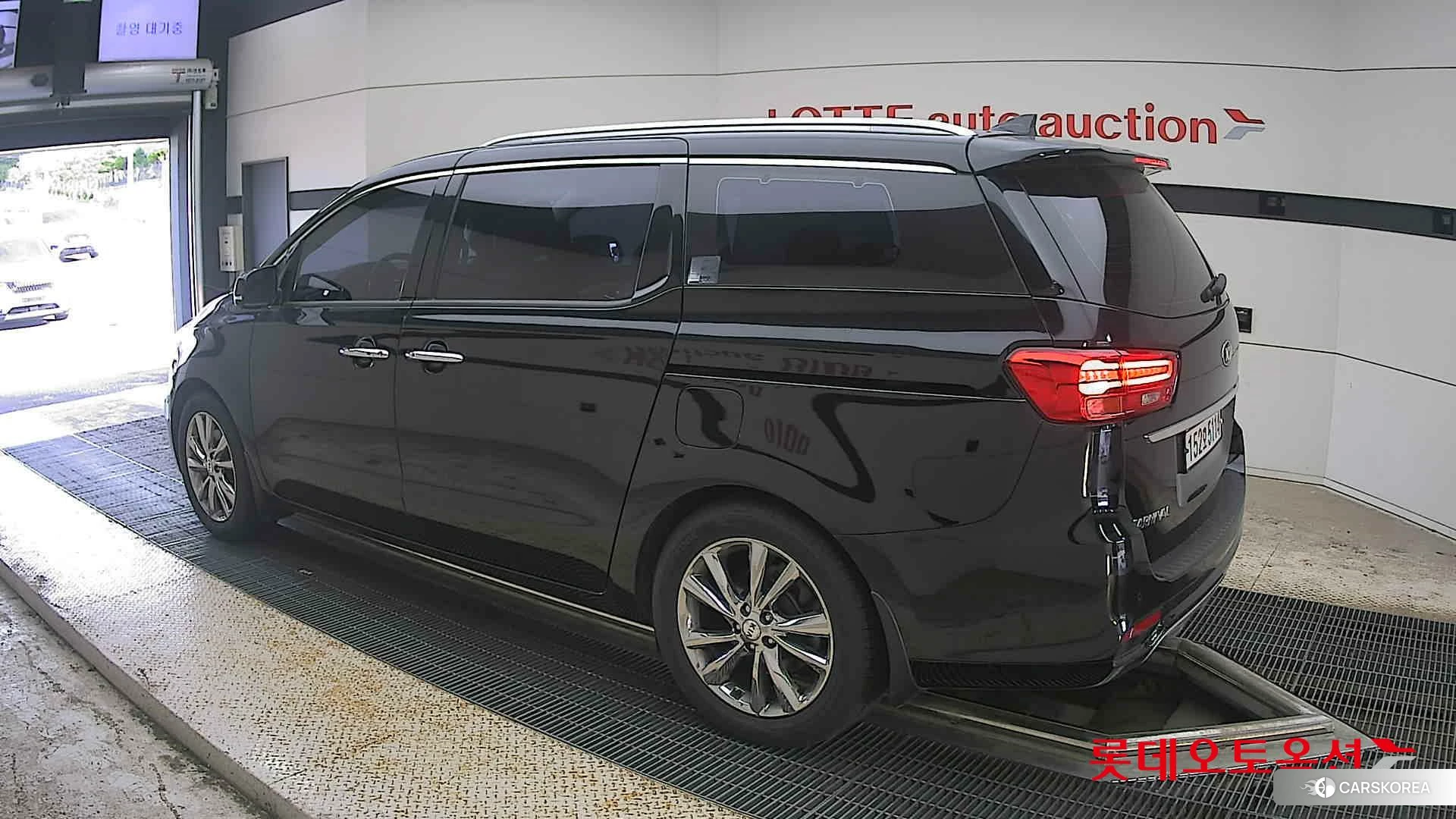 Kia Carnival id 4504366 из Кореи 37