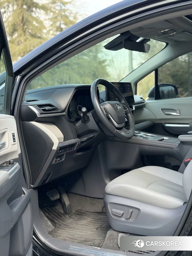 Toyota Grevia id 4272169 из Китая 22