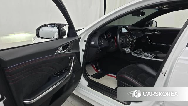 Kia Stinger Meister id 4855624 из Кореи 34