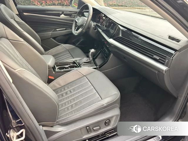 Volkswagen Passat id 4273297 из Китая 16