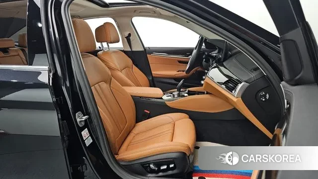 BMW 5 Series (G30) id 3482917 из Кореи 20