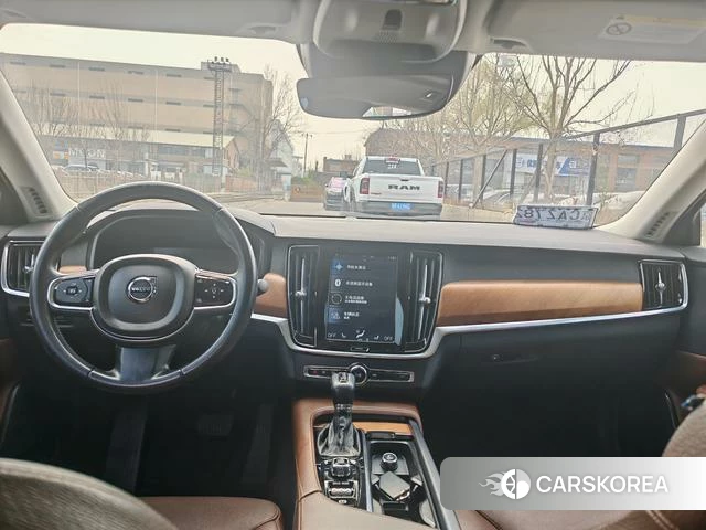 Volvo S90 id 3889836 из Китая 30