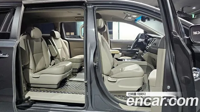 Kia All New Carnival id 2831392 из Кореи 20