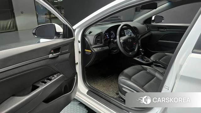 Hyundai Avante AD id 4225634 из Кореи 32