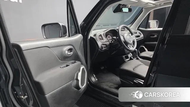 Jeep Renegade id 3468914 из Кореи 20