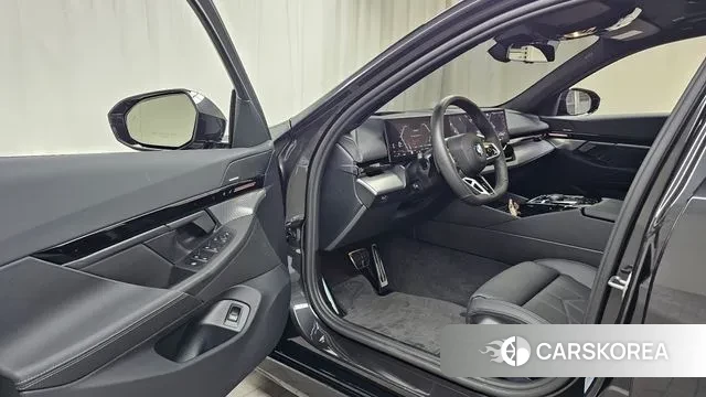 BMW 5 Series (G60) id 2993043 из Кореи 20