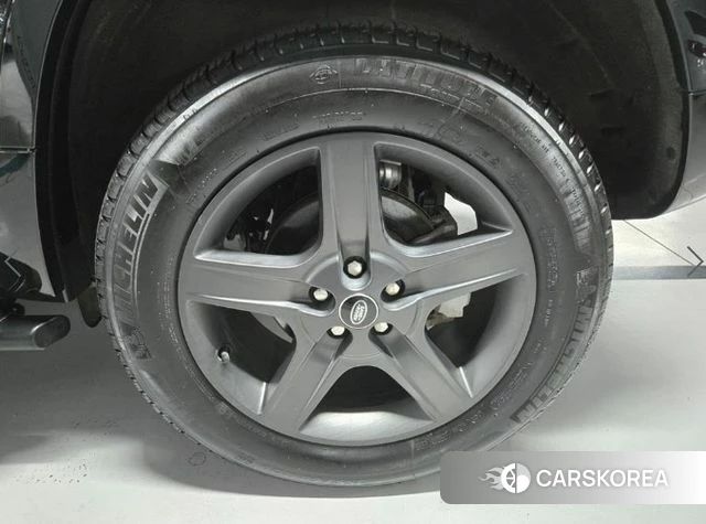 Land Rover Defender (L663) id 3940998 из Кореи 15