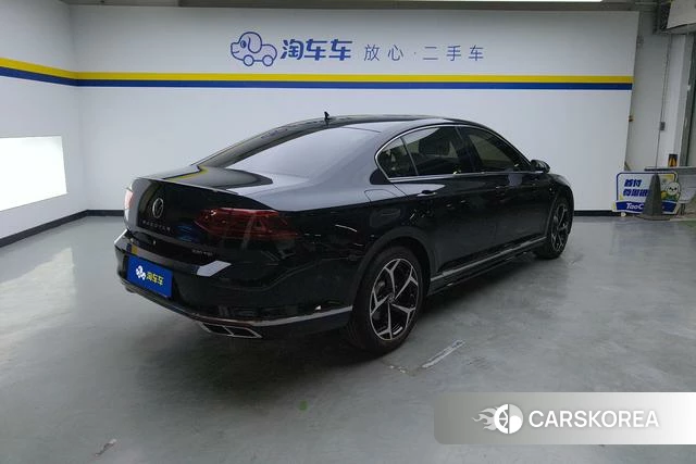 Volkswagen Magotan id 4253215 из Китая 17