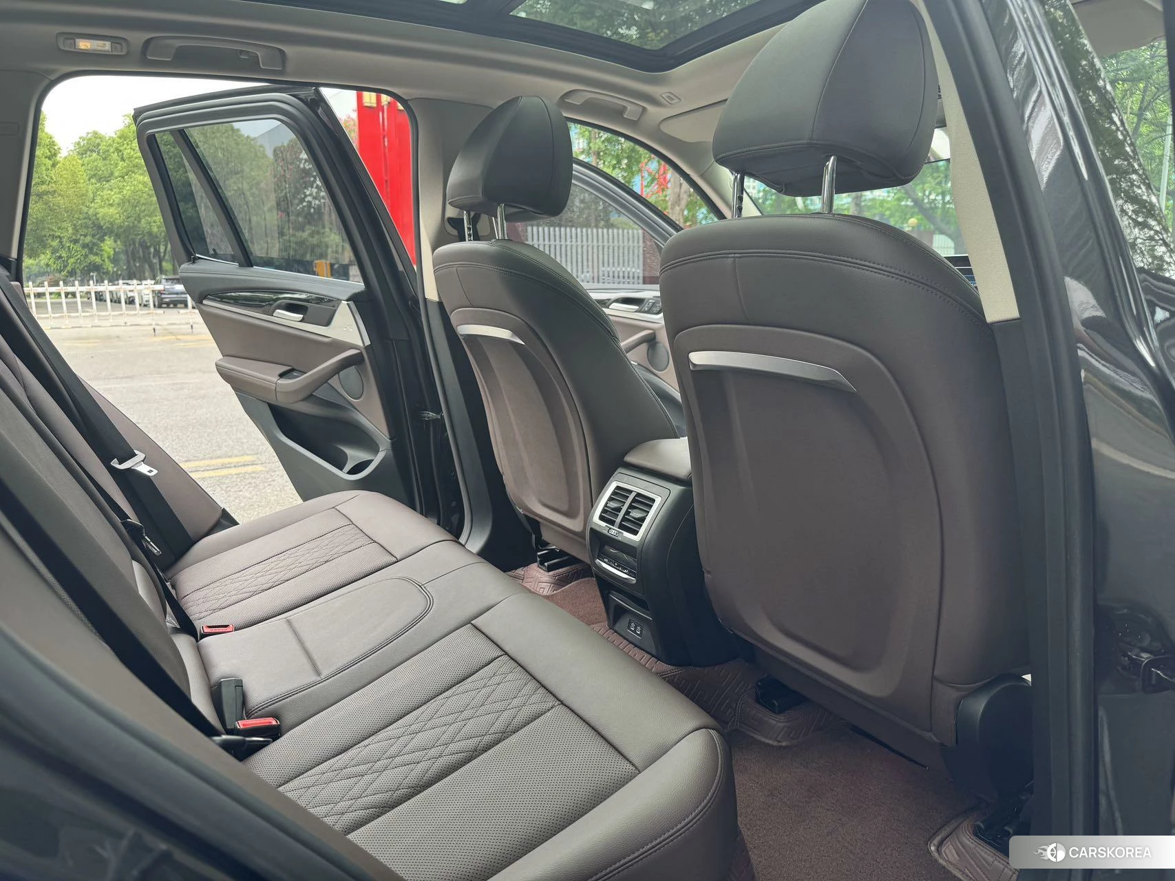 BMW iX3 id 4453697 из Китая 17