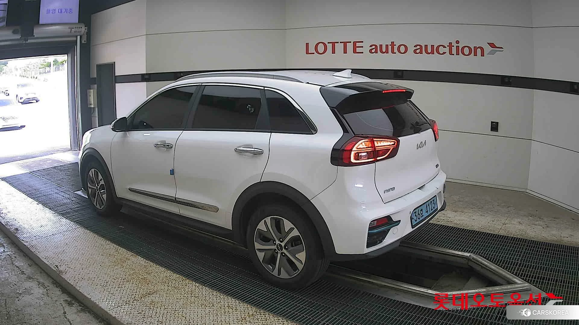 Kia Niro EV id 4498426 из Кореи 38