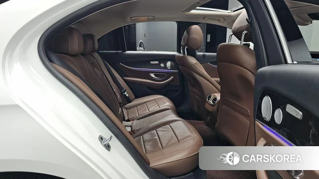 Mercedes-Benz E-Class W213 id 4732834 из Кореи 34