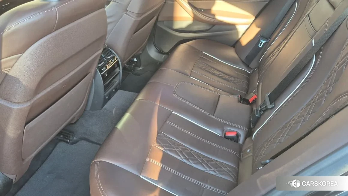 BMW 5 Series (G30) id 2140275 из Кореи 15