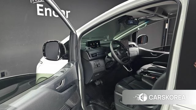 Hyundai Staria id 4242921 из Кореи 38