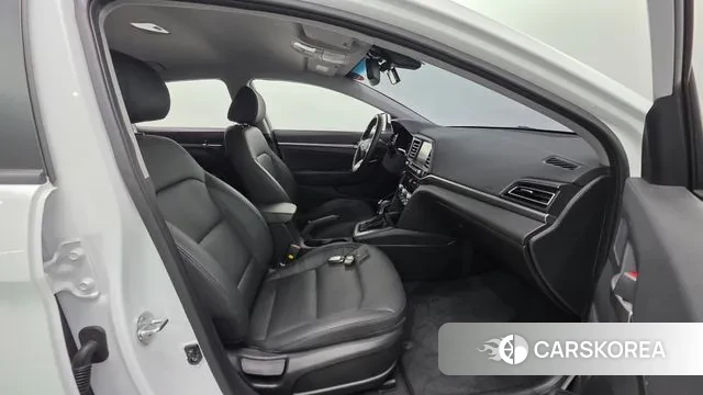 Hyundai The New Avante AD id 3428994 из Кореи 20