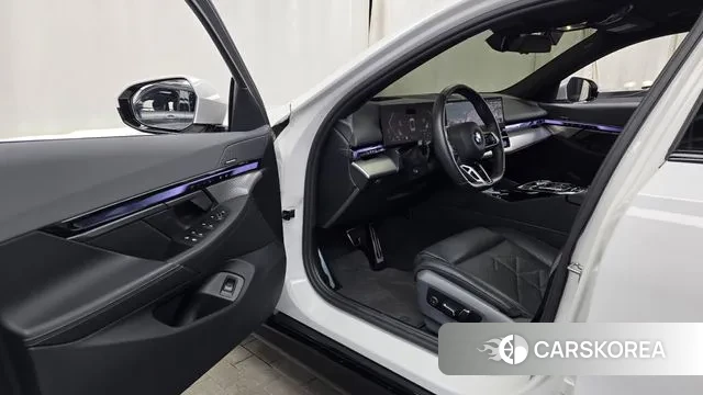 BMW 5 Series (G60) id 3585558 из Кореи 20