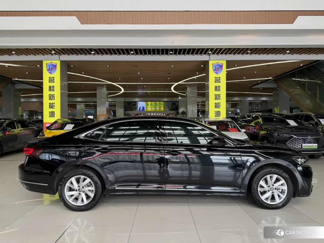 Volkswagen Passat PHEV id 4452458 из Китая 13