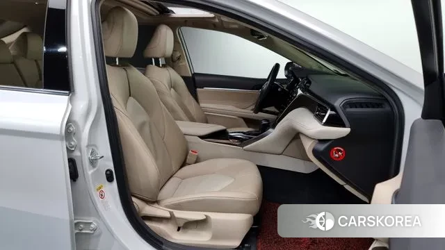 Toyota Camry (XV70) id 2971505 из Кореи 20