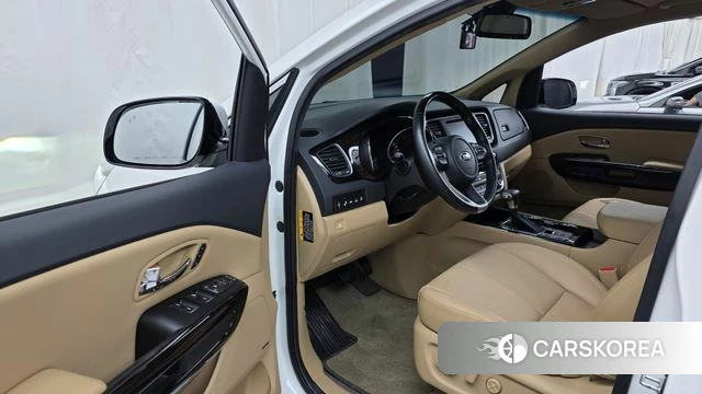Kia The New Carnival id 4530363 из Кореи 32