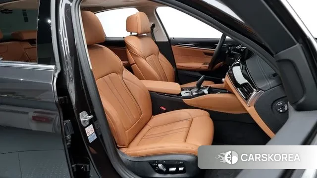 BMW 5 Series (G30) id 3003278 из Кореи 20