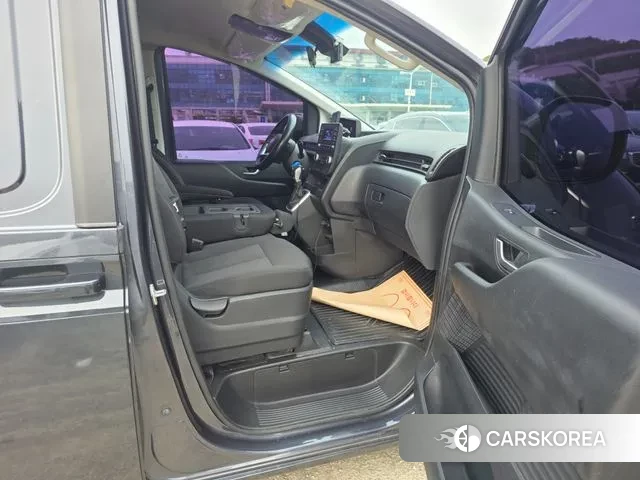 Hyundai Staria id 3306688 из Кореи 17