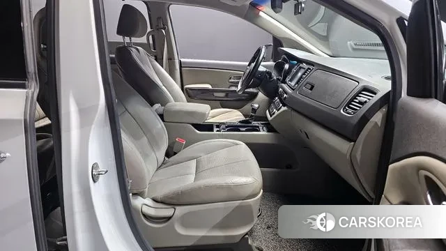 Kia All New Carnival id 3612859 из Кореи 20