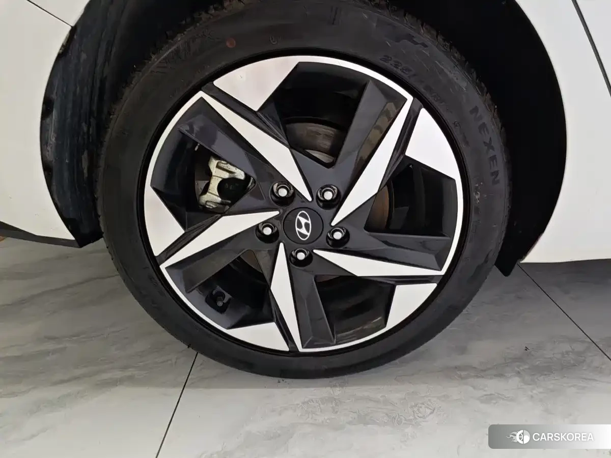 Hyundai Elantra id 4628190 из Китая 25