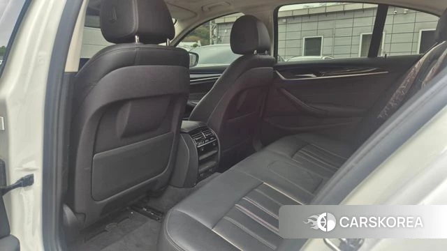 BMW 5 Series (G30) id 3936705 из Кореи 13