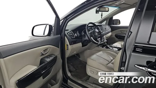 Kia The New Carnival id 2886956 из Кореи 20