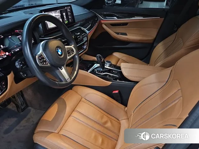 BMW 5 Series (G30) id 3598190 из Кореи 19