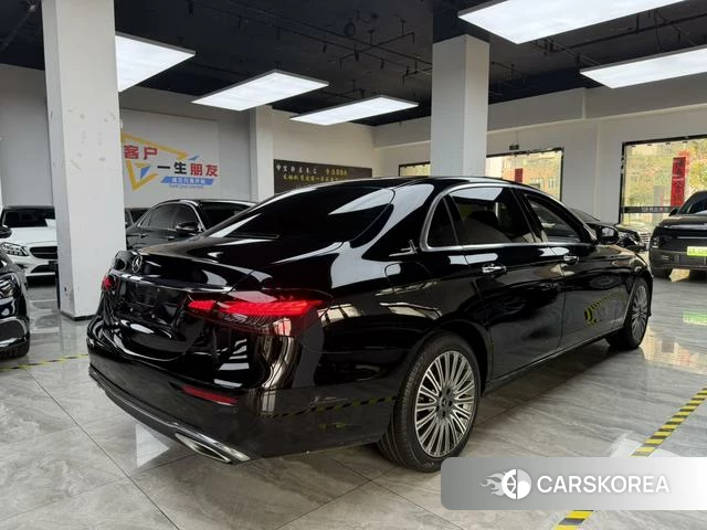 Mercedes-Benz E-class id 4334877 из Китая 11