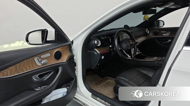 Mercedes-Benz E-Class W213 id 4836197 из Кореи 35