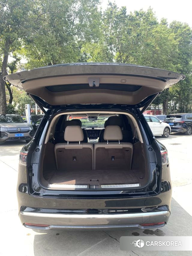 AITO Ask the world M8 id 3909131 из Китая 21