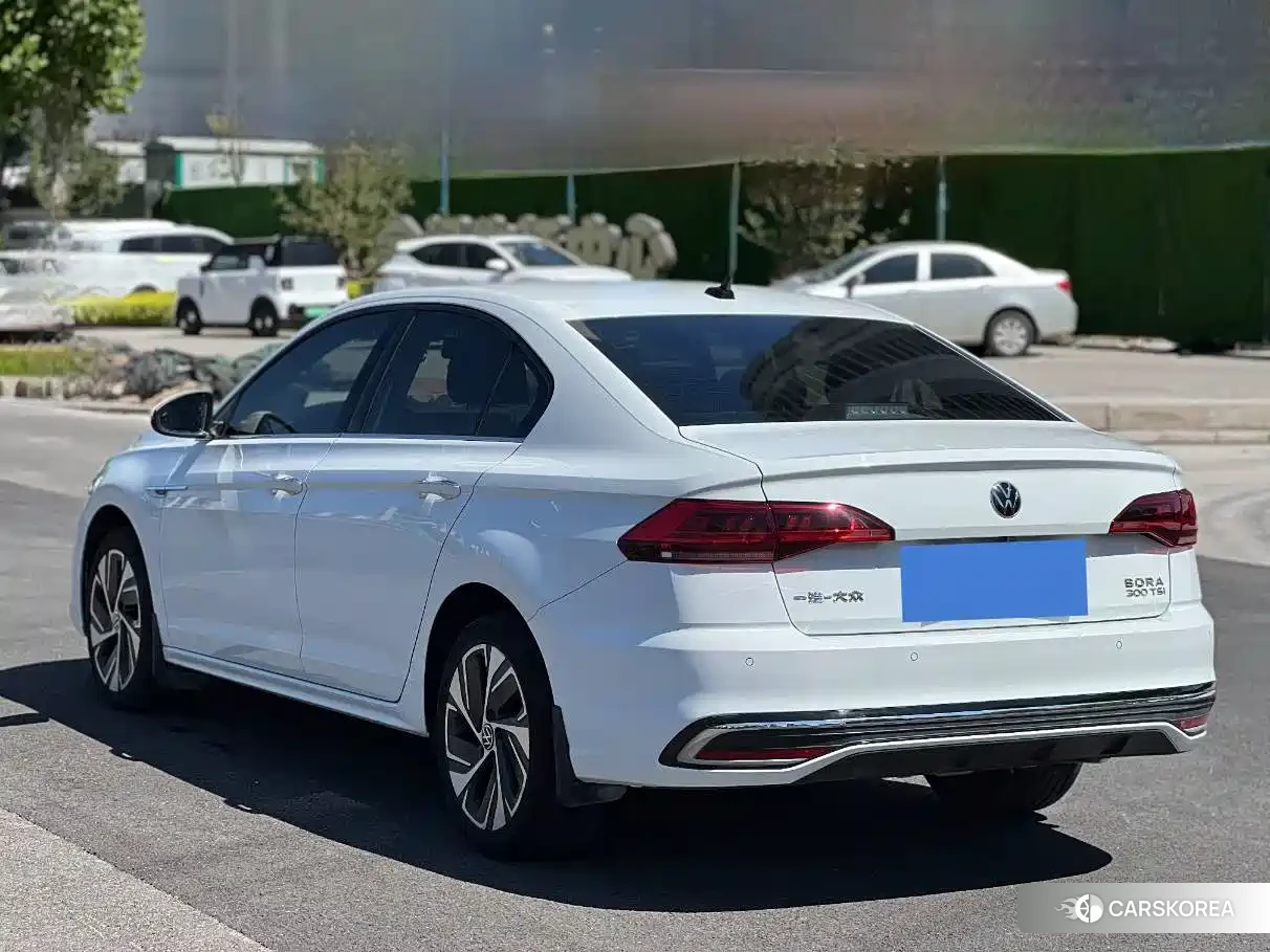 Volkswagen Bora id 4583635 из Китая 13