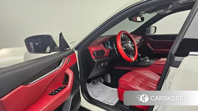 Maserati Levante id 3510101 из Кореи 20