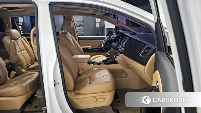 Kia The New Carnival id 3029428 из Кореи 20