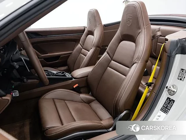 Porsche 911(992) id 2884855 из Кореи 18