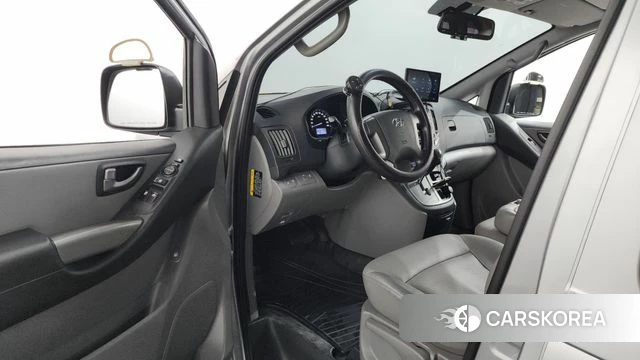 Hyundai The New Grand Starex id 4632955 из Кореи 31