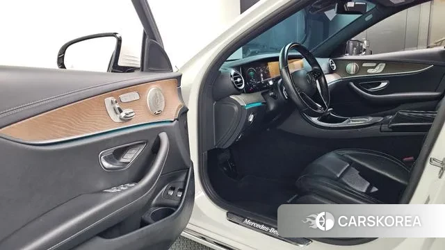 Mercedes-Benz E-Class W213 id 3615995 из Кореи 20
