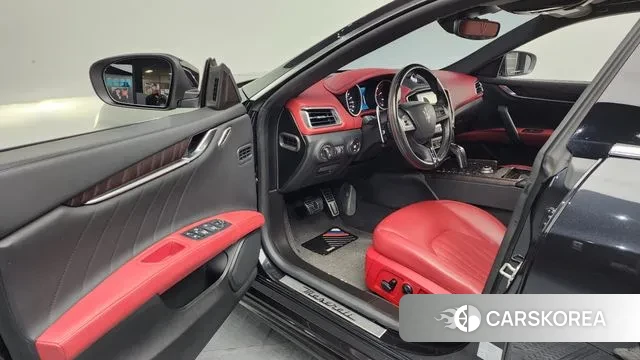 Maserati Ghibli id 3324449 из Кореи 20