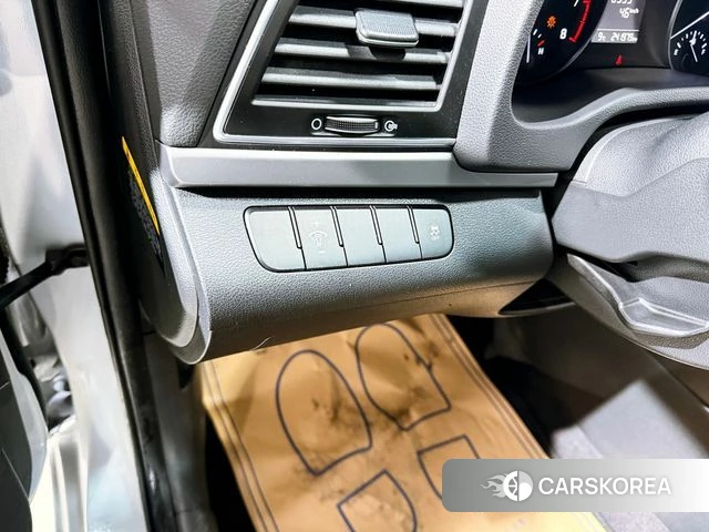 Hyundai Avante AD id 4203839 из Кореи 20