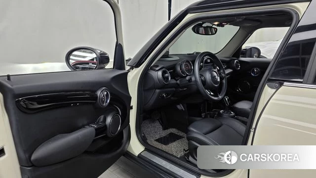 Mini Cooper id 4672020 из Кореи 20