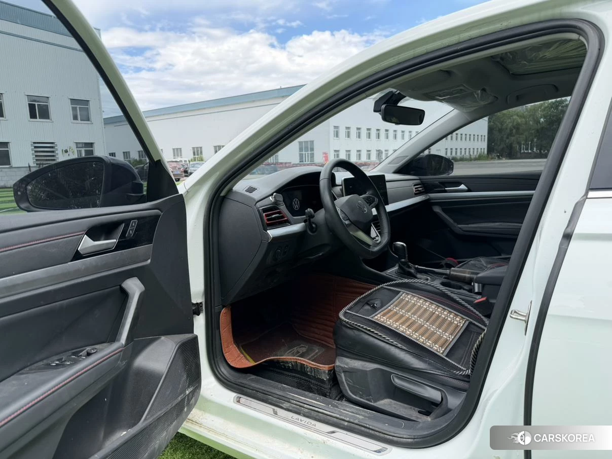 Volkswagen Lavida id 4487159 из Китая 14