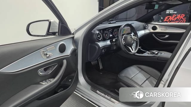 Mercedes-Benz E-Class W213 id 4551396 из Кореи 31