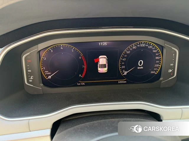 Volkswagen Bora id 4299456 из Китая 11