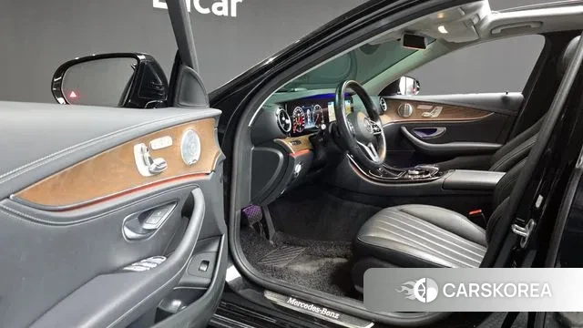 Mercedes-Benz E-Class W213 id 2970734 из Кореи 20