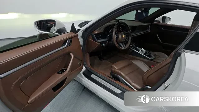 Porsche 911(992) id 3390995 из Кореи 20